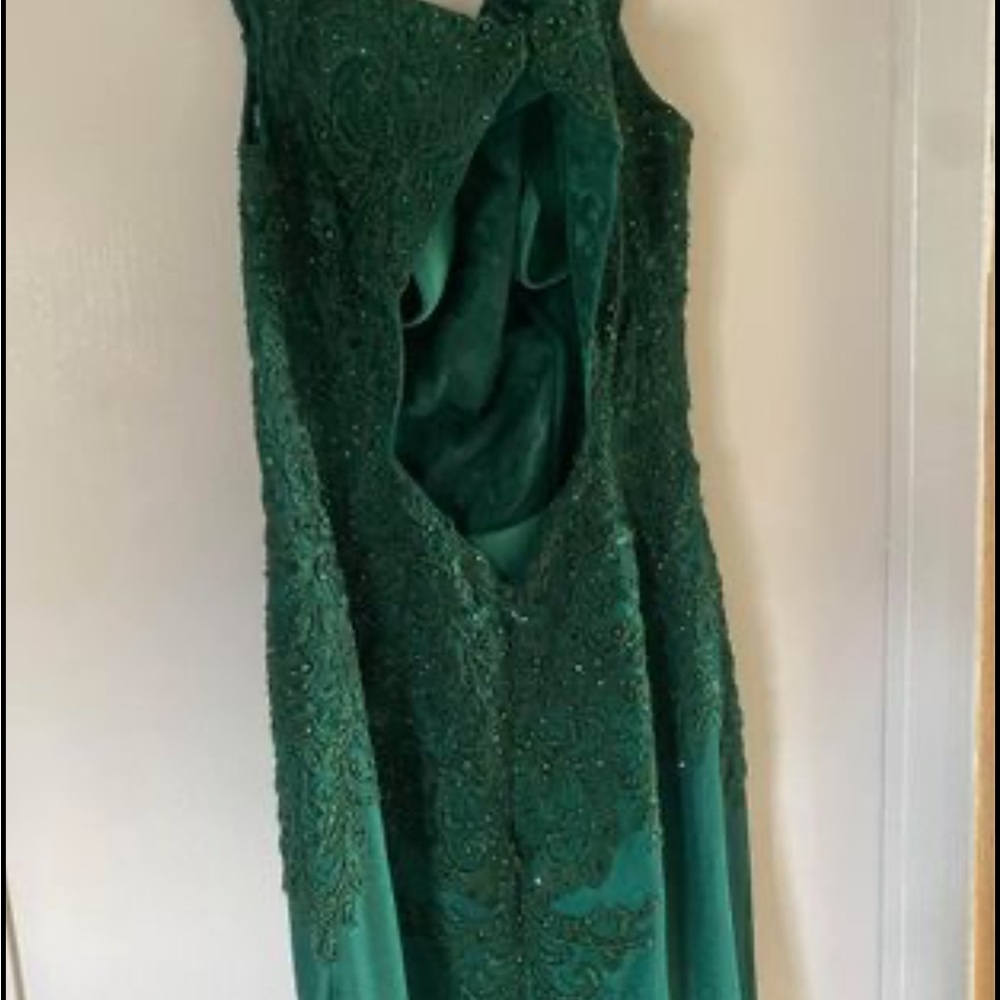 Green prom dress - Picture 4 of 6